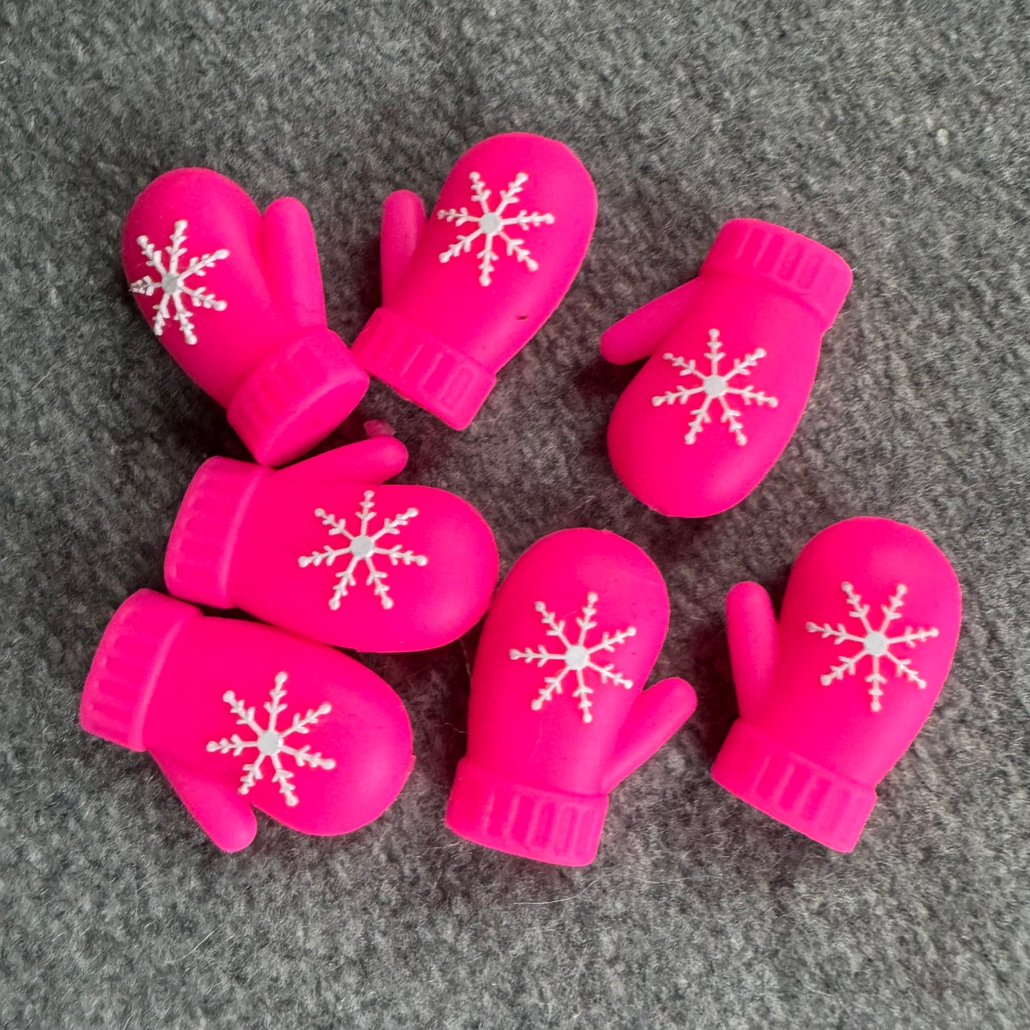 Maskestopper i silikon med rosa votter